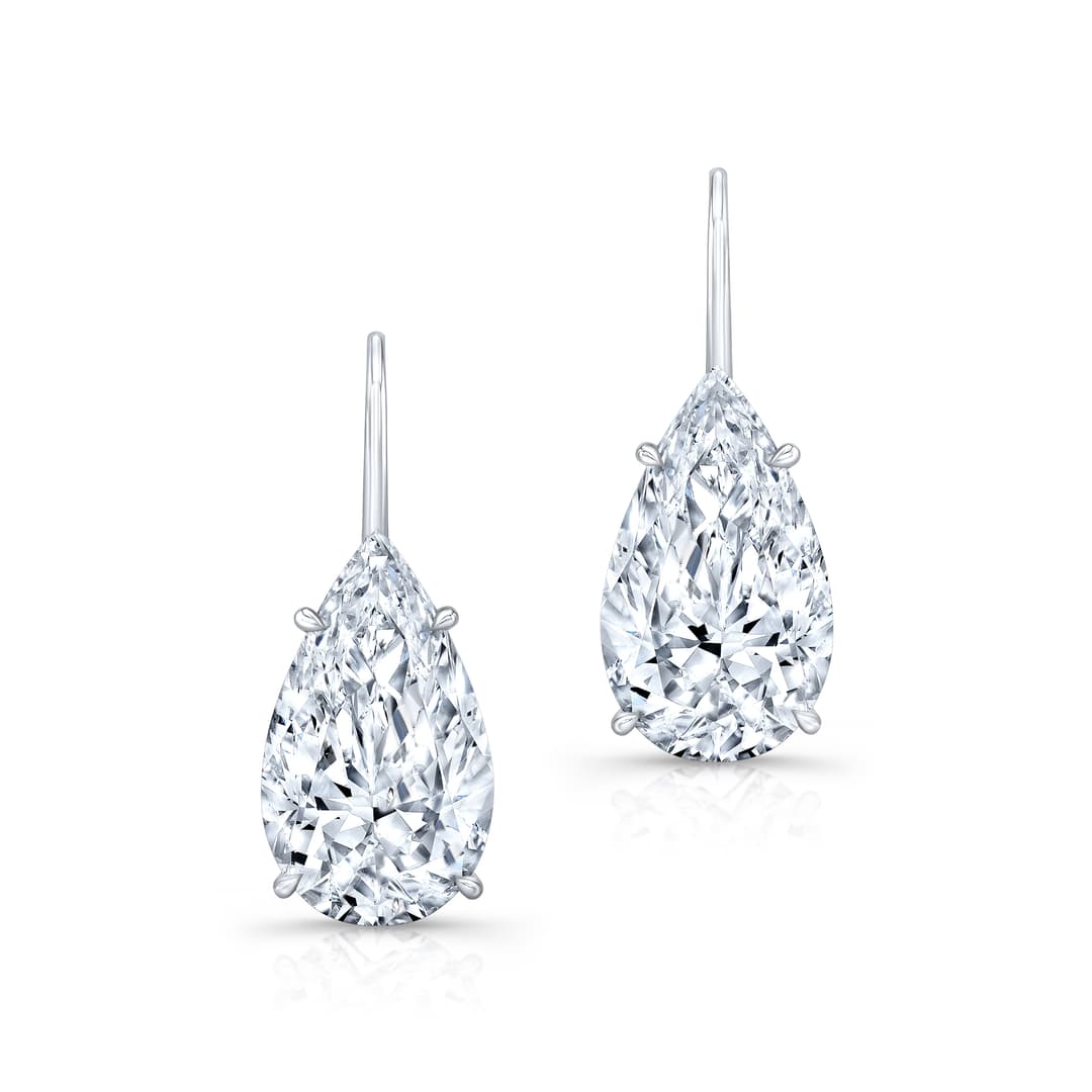 18K White Gold Pear-Shaped Drop Earrings