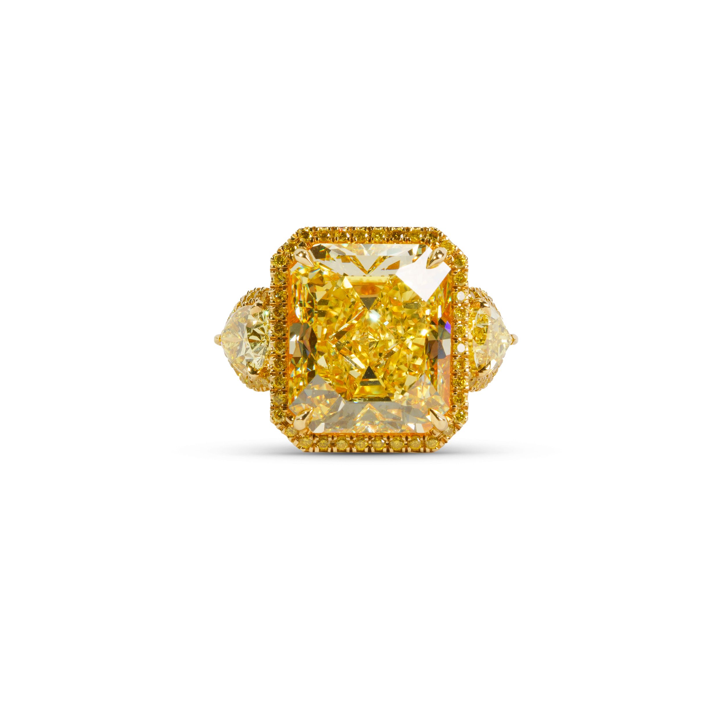 3 Stone Fancy Vivid Yellow Diamond Ring - Yamron Jewelers